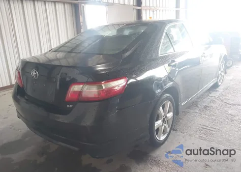 2007 Toyota Camry Se V6 z USA, uszkodzony, nr VIN 4T1BK46K87U550077